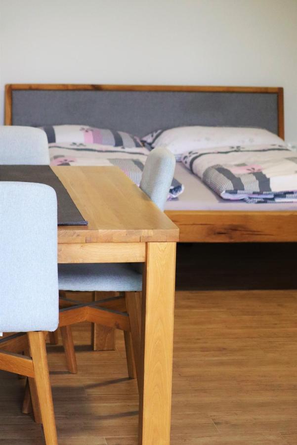 Hajenka Hrabete Buquoye Hotel Kaplice Bagian luar foto